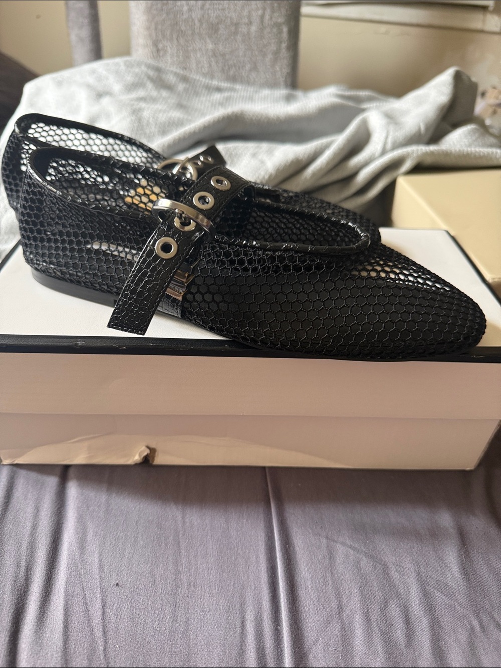 Steve Madden Lucia Mesh Right Shoe only size 9
